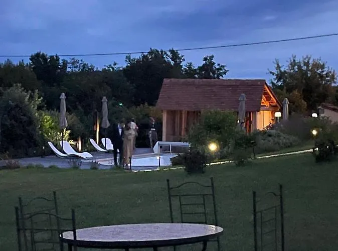 Le Clos Des Buis De Charme Cocoonoite Cazals (Lot)