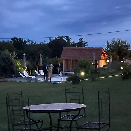 Le Clos Des Buis De Charme Cocoonoite Cazals (Lot)