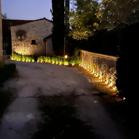 Le Clos Des Buis De Charme Cocoonoite Daire Cazals (Lot)